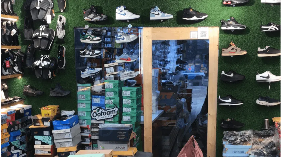 Jain chappal store banga